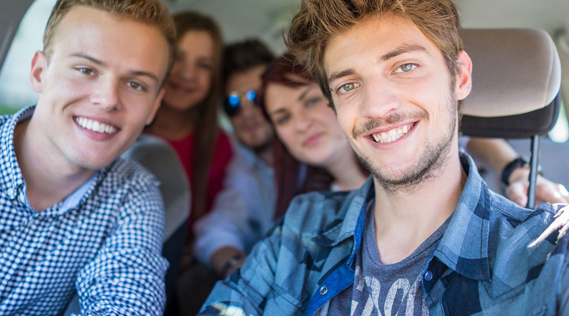 découvrez les meilleurs conseils pour optimiser les primes d'assurance des jeunes conducteurs étrangers. profitez de nos astuces pour réduire vos coûts tout en bénéficiant d'une couverture adaptée à vos besoins.