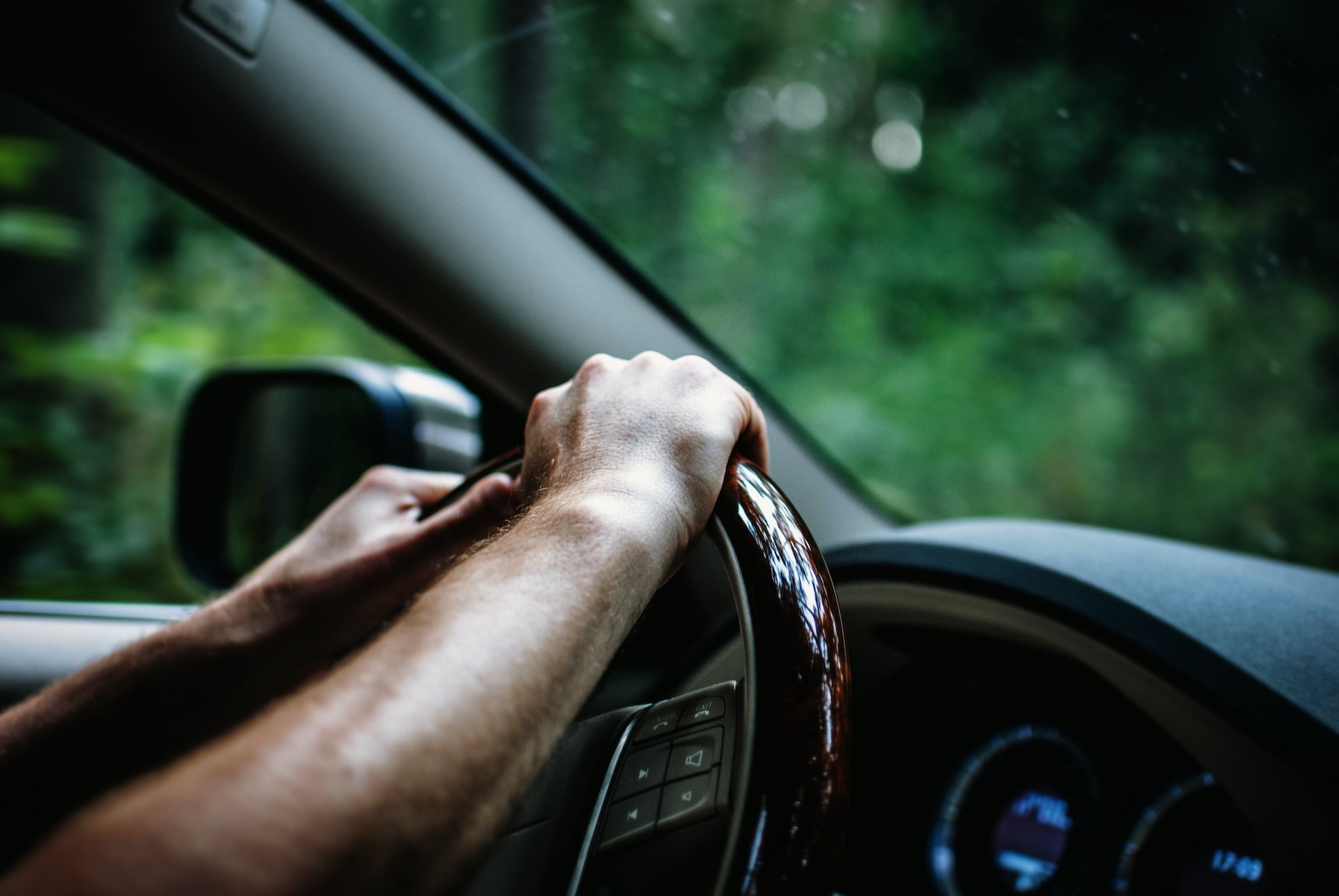 découvrez tout ce qu'il faut savoir sur le changement d'assurance auto en 2026 : démarches, conseils pour résilier et choisir la meilleure offre adaptée à vos besoins.